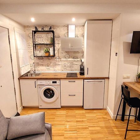 Acogedor Estudio En Delicias By Bebalmy Appartement Madrid Buitenkant foto